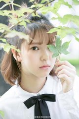 白小姐三期必开一肖_: 复杂局势的深度解析，你对此有何看法？